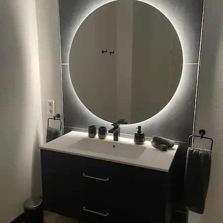 Apartment Design Flair & Komfort